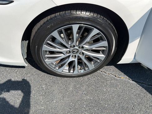 Certified 2021 Lexus ES 350 w/ Premium Package FWD image 38