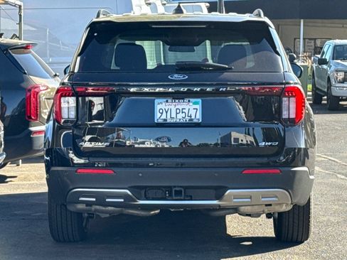 Used 2026 Ford Explorer Active w/ Active Comfort Package AWD/4WD image 5