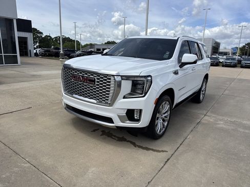 Used 2023 GMC Yukon Denali image 4