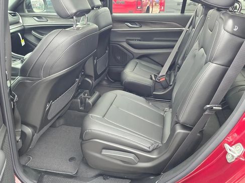 New 2025 Jeep Grand Cherokee L Limited image 5