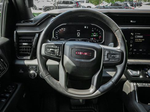 Used 2023 GMC Sierra 1500 AT4 w/ AT4 Premium Package AWD/4WD image 18