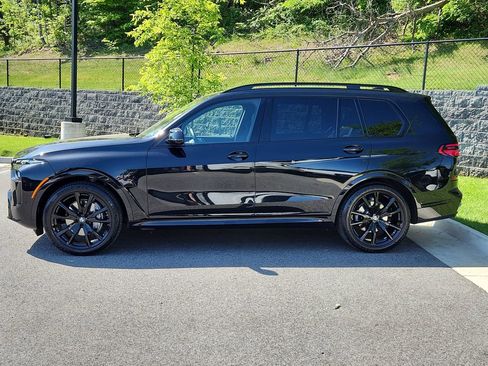 Used 2025 BMW X7 xDrive40i w/ M Sport Package AWD/4WD image 6
