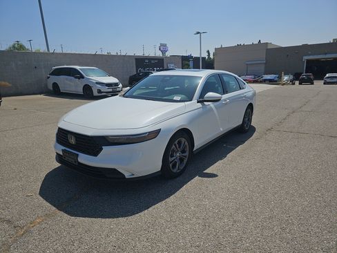 Used 2023 Honda Accord EX image 8