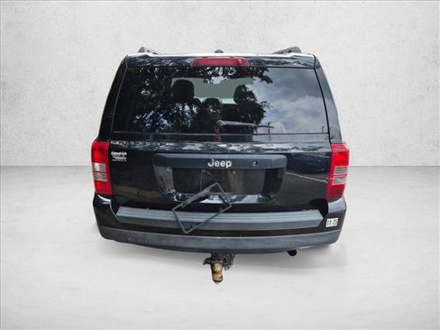 Used 2015 Jeep Patriot Sport FWD image 6
