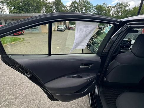 Used 2020 Toyota Corolla LE FWD image 27