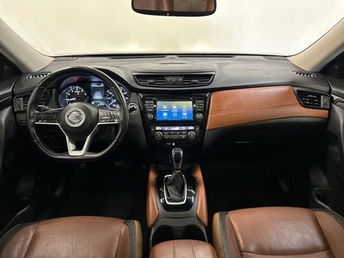 Used 2017 Nissan Rogue SL w/ SL Premium Package image 31