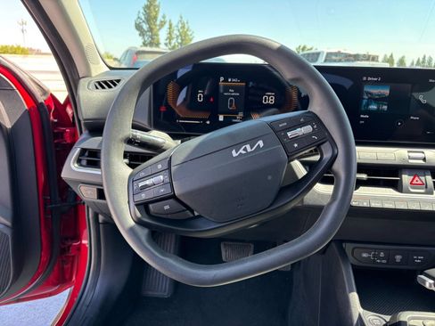 Used 2026 Kia K4 FWD image 27