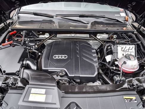 Used 2022 Audi Q5 2.0T Premium w/ Convenience Package image 28