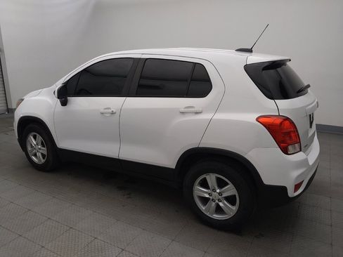 Used 2020 Chevrolet Trax LS w/ Tint and Cruise Package FWD image 3