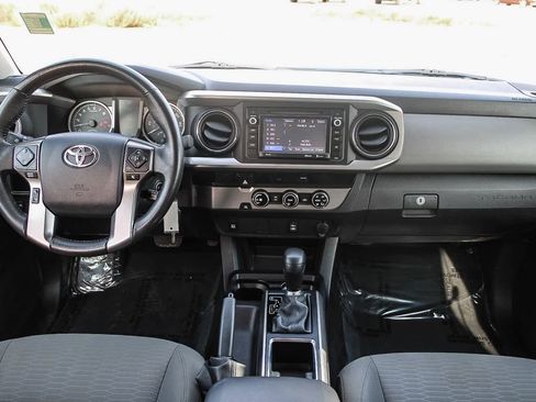 Used 2017 Toyota Tacoma SR5 w/ Tow Package image 19