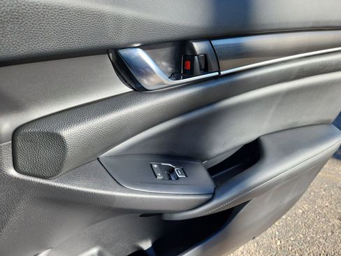 Used 2022 Honda Accord Sport image 18