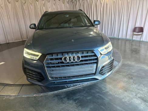 Used 2017 Audi Q3 2.0T Prestige w/ Prestige Package AWD/4WD image 2