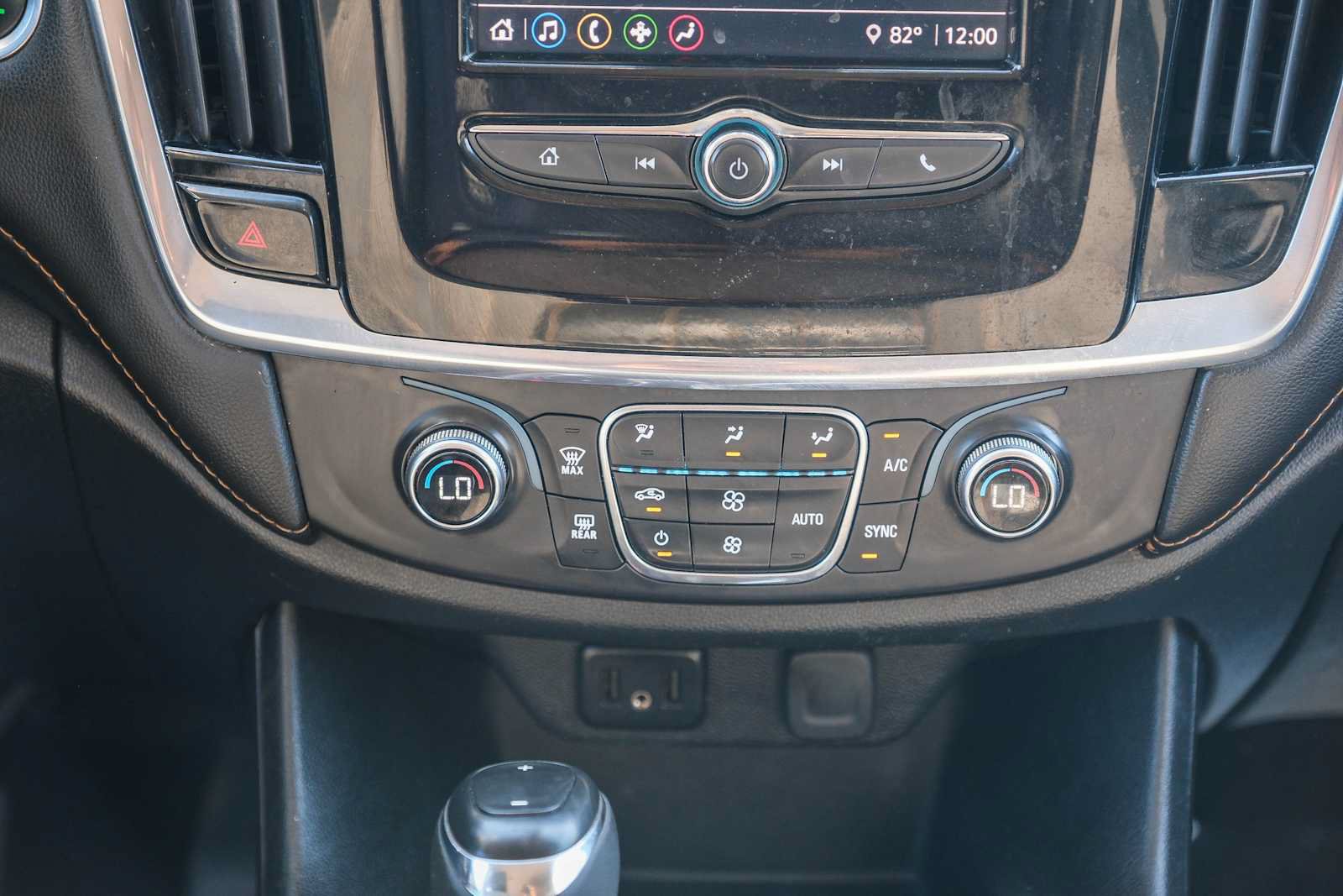 Used 2020 Chevrolet Traverse LS w/ LPO, Black Accent Package FWD image 16
