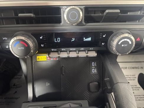 Used 2025 Toyota 4Runner TRD Off-Road Premium w/ Tow Technology Package AWD/4WD image 15