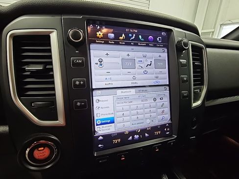 Used 2018 Nissan Titan SL w/ Midnight Edition image 18