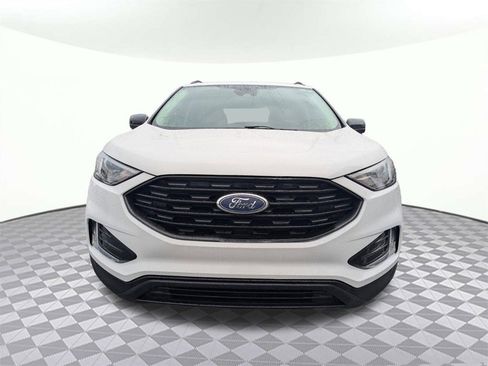 Used 2024 Ford Edge SEL w/ Sport Appearance Package image 8