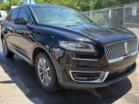 Used 2020 Lincoln Nautilus Reserve FWD image 3