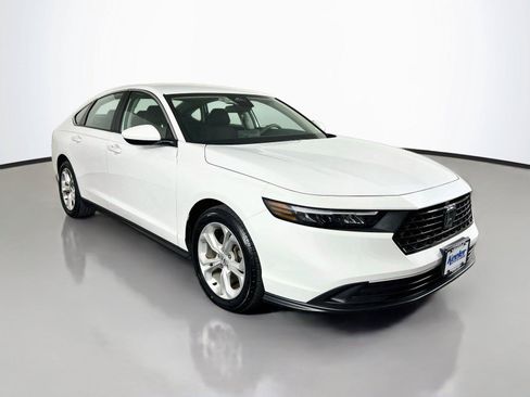 Used 2023 Honda Accord LX image 8