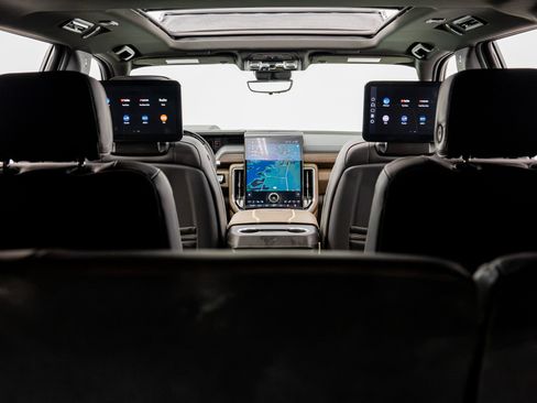 Used 2026 GMC Yukon XL Denali Ultimate w/ LPO, Floor Liner Package AWD/4WD image 50