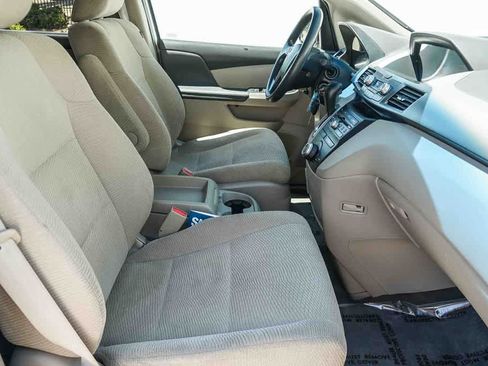 Used 2013 Honda Odyssey EX image 18