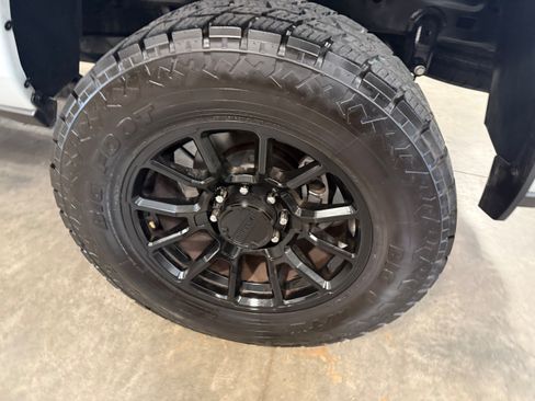 Used 2023 RAM 2500 Laramie AWD/4WD image 25