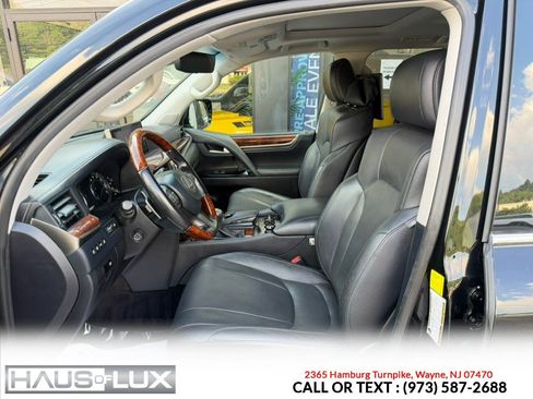 Used 2017 Lexus LX 570 4WD image 9