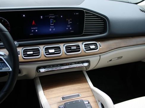 Used 2025 Mercedes-Benz GLE 350 4MATIC image 15