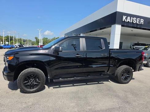 Used 2026 Chevrolet Silverado 1500 Custom Trail Boss AWD/4WD image 2