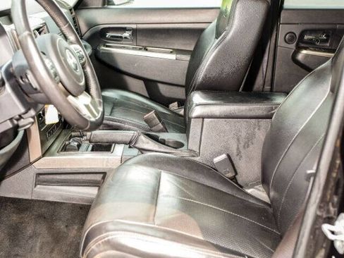 Used 2012 Jeep Liberty Limited Jet image 34