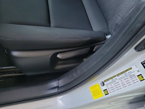 Certified 2023 Toyota Corolla LE image 14