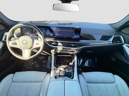 Used 2026 BMW X6 xDrive40i image 17