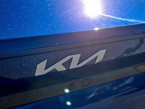 Used 2025 Kia K4 LXS image 29