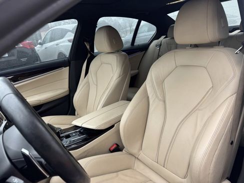 Used 2017 BMW 540i xDrive image 8