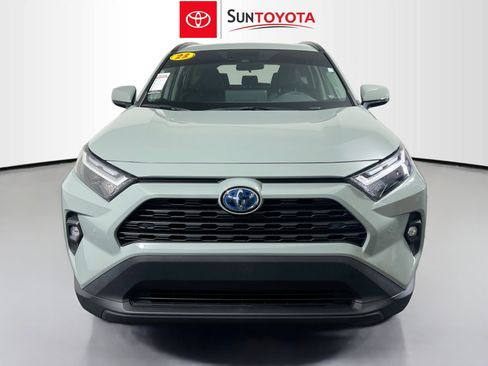 Used 2023 Toyota RAV4 XLE Premium image 10