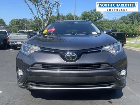 Used 2017 Toyota RAV4 XLE FWD image 2