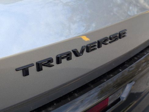 New 2026 Chevrolet Traverse RS w/ LPO, Floor Liner Package image 32