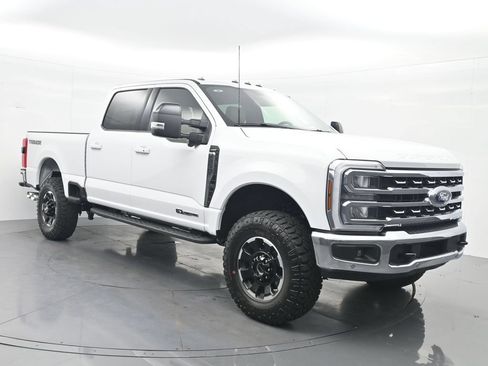 New 2026 Ford F250 Lariat w/ Tremor Off-Road Package AWD/4WD image 4