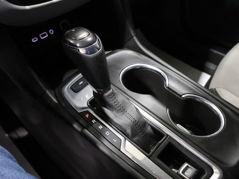 Used 2020 Chevrolet Equinox LS image 29