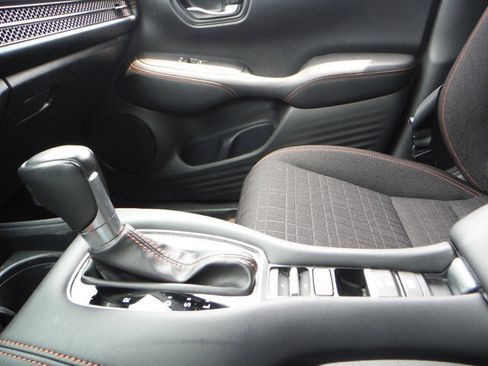 Used 2024 Honda HR-V Sport image 15