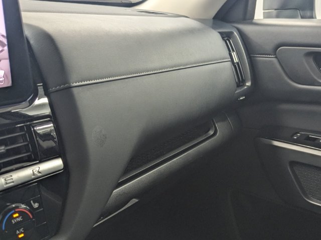 Certified 2026 Nissan Pathfinder SL FWD image 27