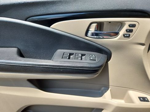 Used 2017 Honda Pilot Touring image 6