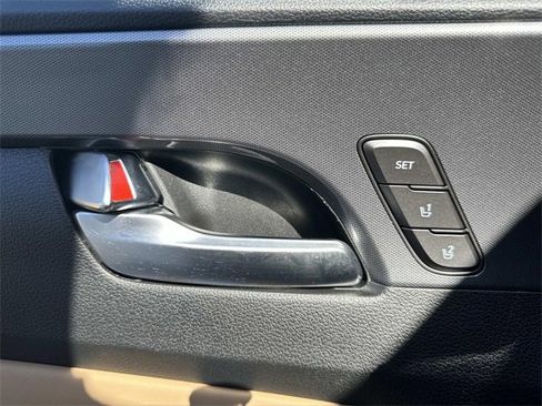 Used 2021 Hyundai Santa Fe Calligraphy image 19