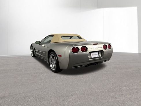 Used 2001 Chevrolet Corvette Convertible w/ Preferred Equipment Group2 image 22