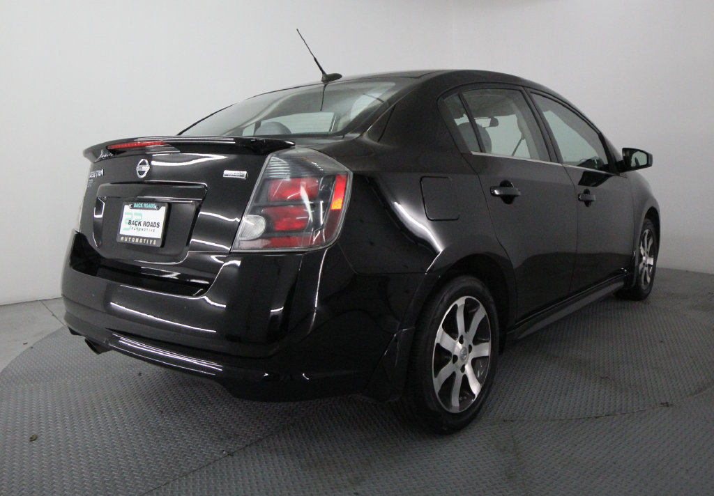 Used 2012 Nissan Sentra 2.0 SR w/ Special Edition Pkg FWD image 9