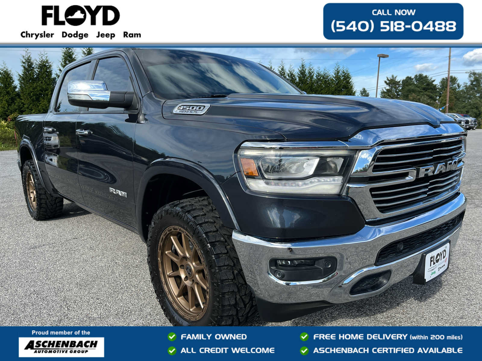 Used 2019 RAM 1500 Laramie AWD/4WD image 1