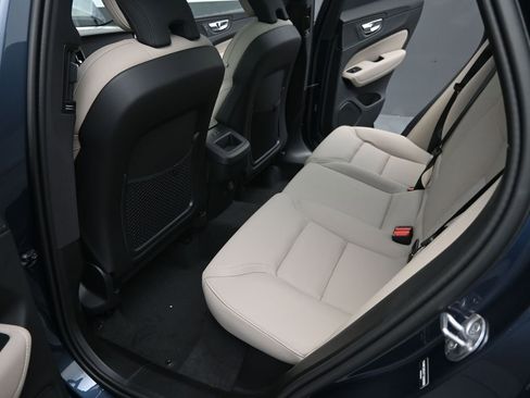New 2026 Volvo XC60 B5 Plus w/ Protection Package Premier AWD/4WD image 29