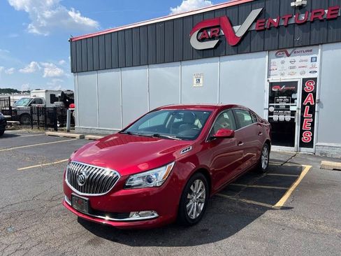 Used 2014 Buick LaCrosse image 2