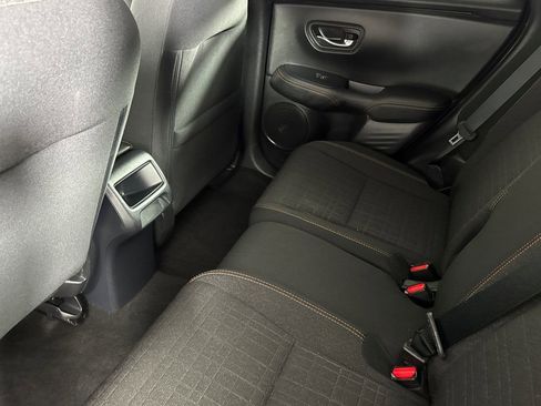 Used 2025 Honda HR-V Sport image 9