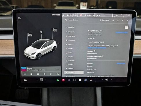 Used 2021 Tesla Model Y Long Range image 21