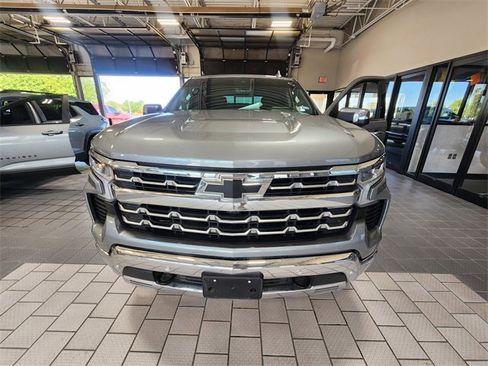 Used 2025 Chevrolet Silverado 1500 LTZ w/ Technology Package AWD/4WD image 2